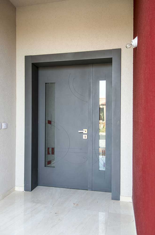 עידן דלתות - IDAN DOORS - פרויקט משפחת יצחקי - דלת כניסה